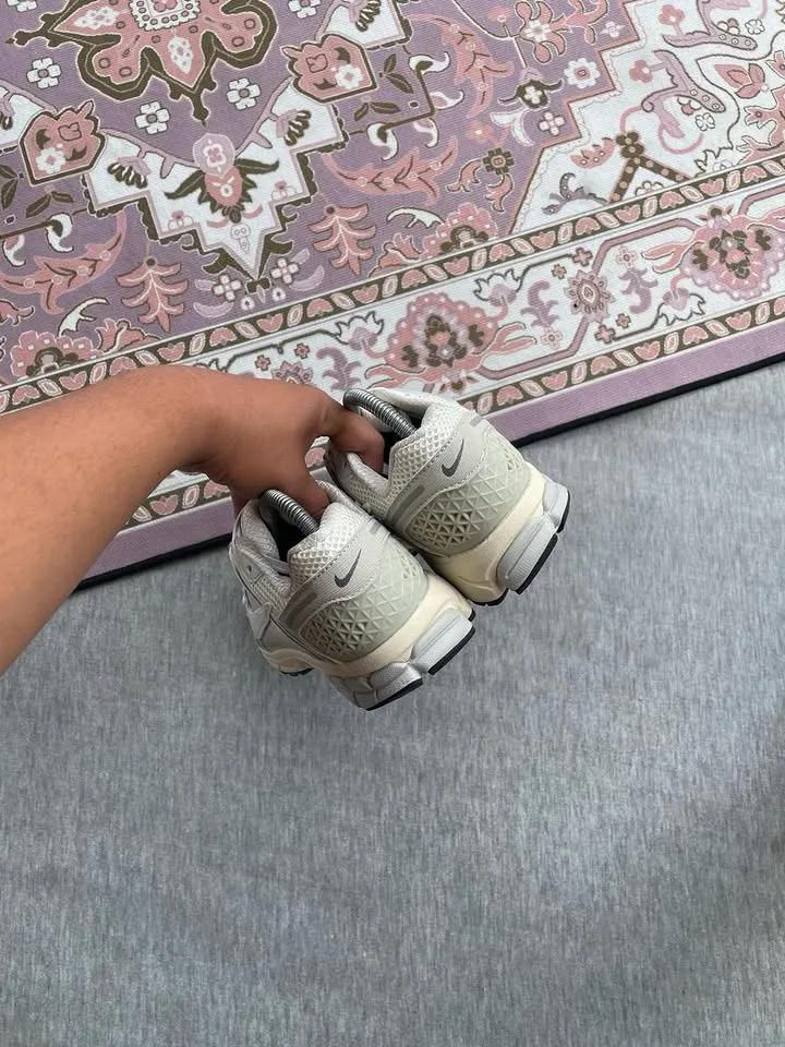 Nike Air Zoom Vamero 5 Platinum