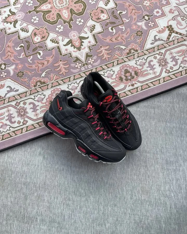 Nike Air Max 95 Black Infrared