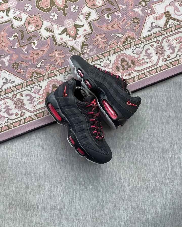 Nike Air Max 95 Black Infrared