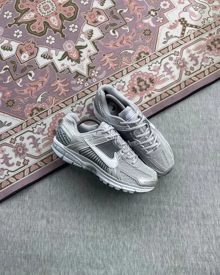 Nike Zoom Vamero 5