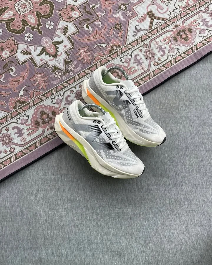 New Balance Sc Elite v4 FuelCel Green white