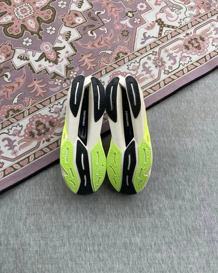 New Balance Sc Elite v4 FuelCel Green white