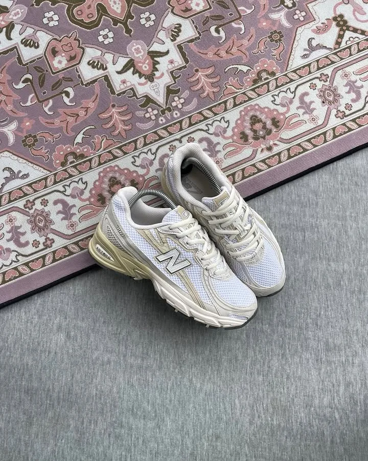 New Balance 740 V2 White Beige