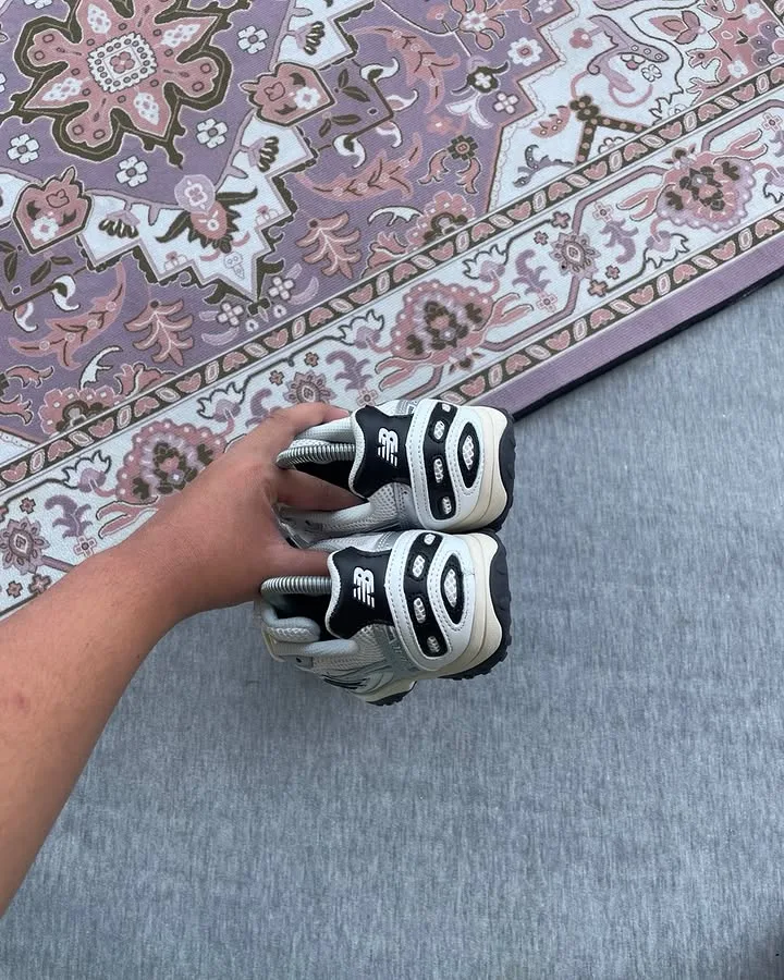 New Balance 204L Silver Methalic