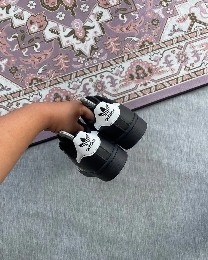 Adidas Superstar black white