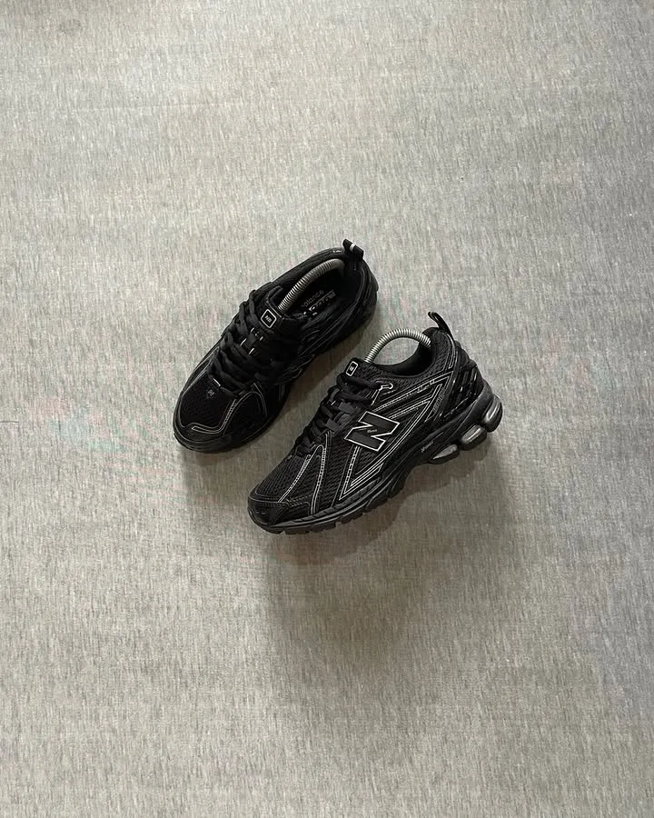 New Balance 1906R