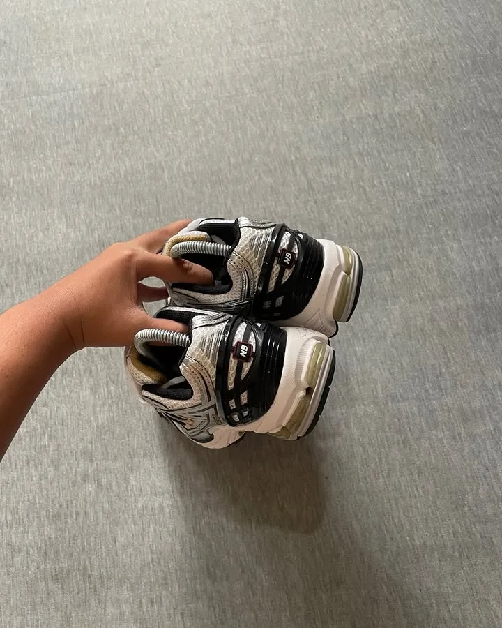 New Balance 1906R