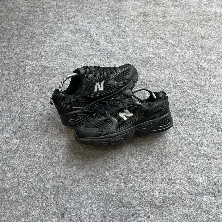 New Balance 530