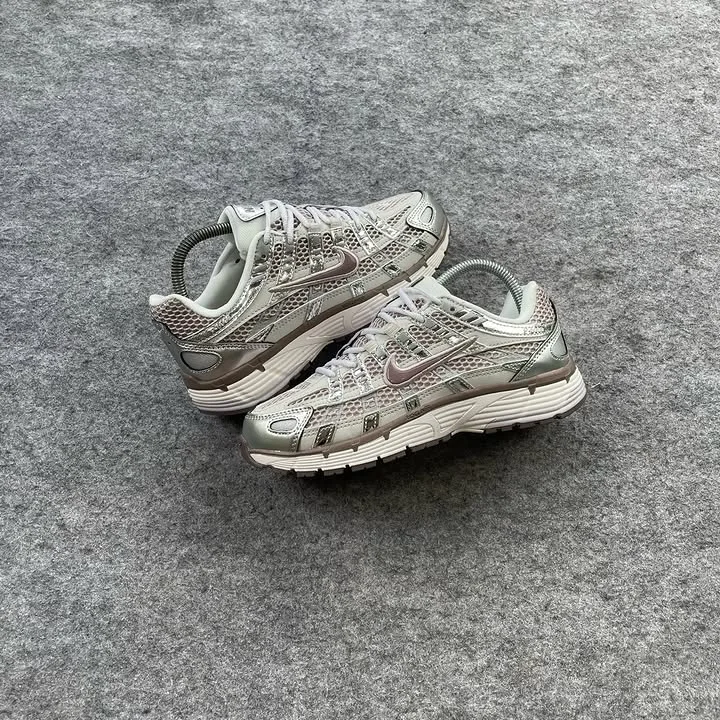 Nike p6000
