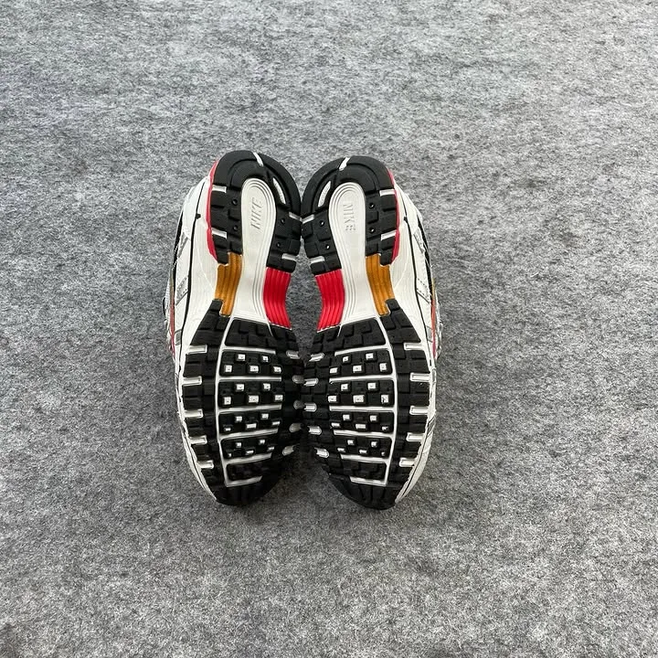 Nike p6000