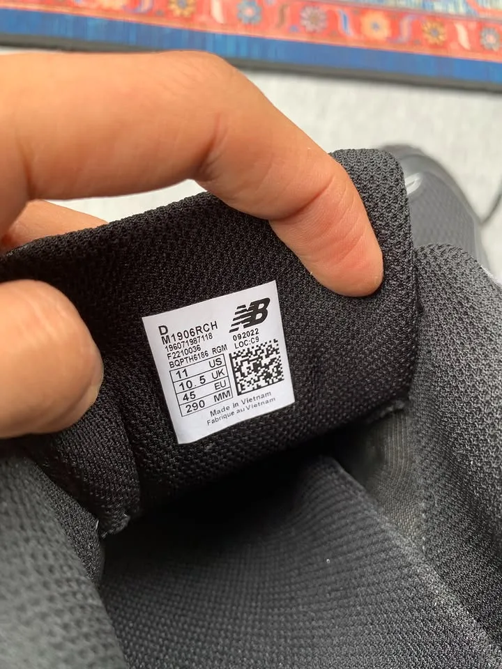 New Balance 1906R Black Silver Metallic