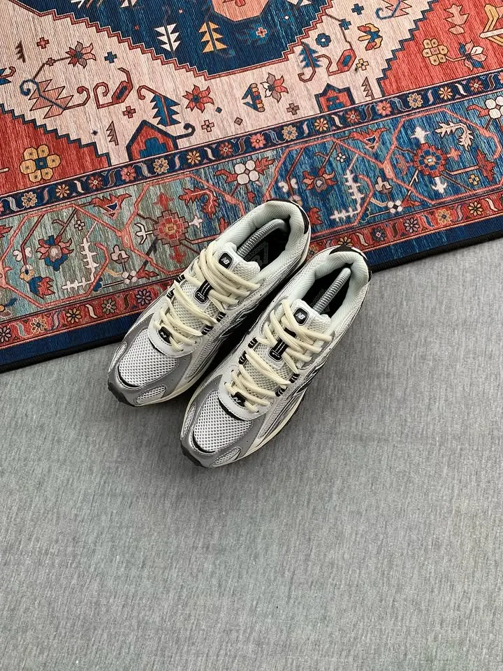 New Balance 204L White Silver Metallic Black