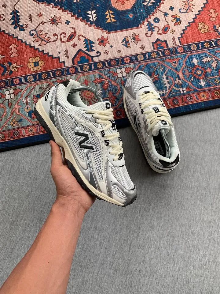 New Balance 204L White Silver Metallic Black