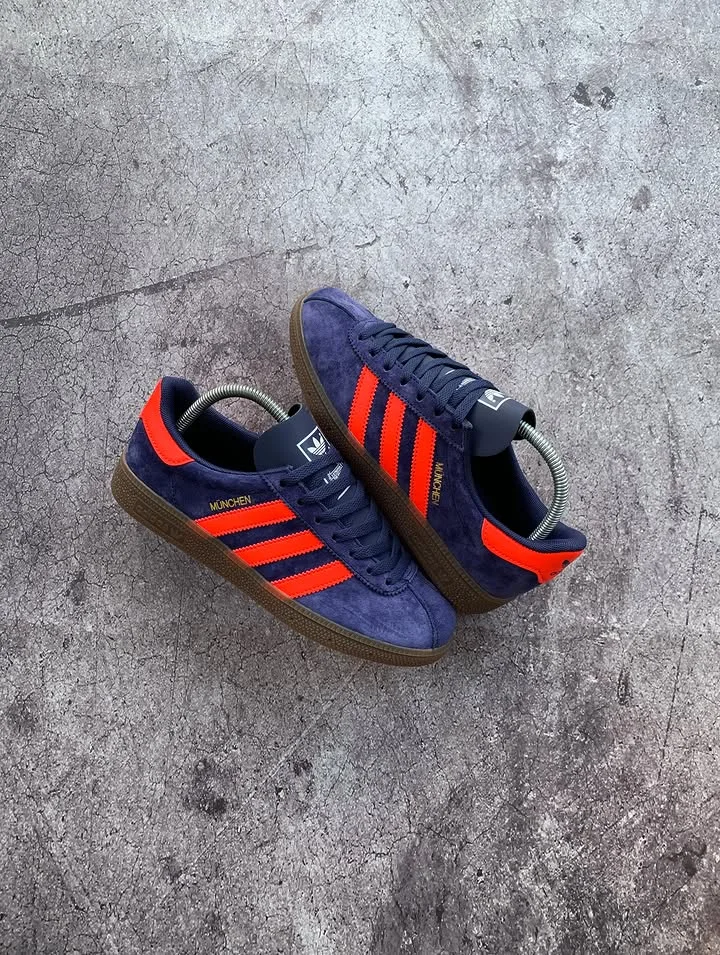 Adidas Munchen Dublin Dark Blue Solar Red