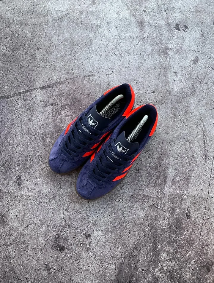 Adidas Munchen Dublin Dark Blue Solar Red
