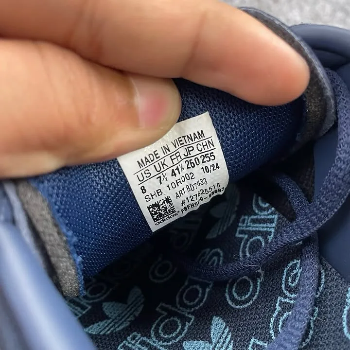 Adidas spezial