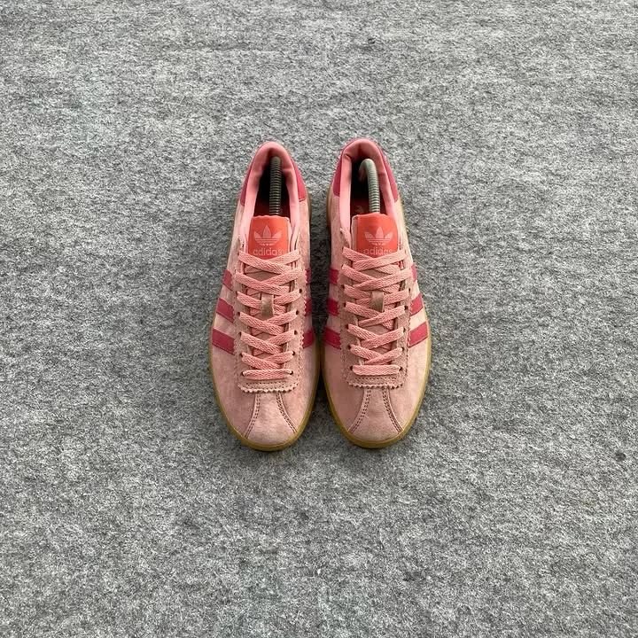 Adidas pink