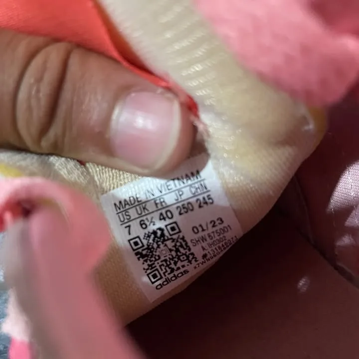 Adidas pink
