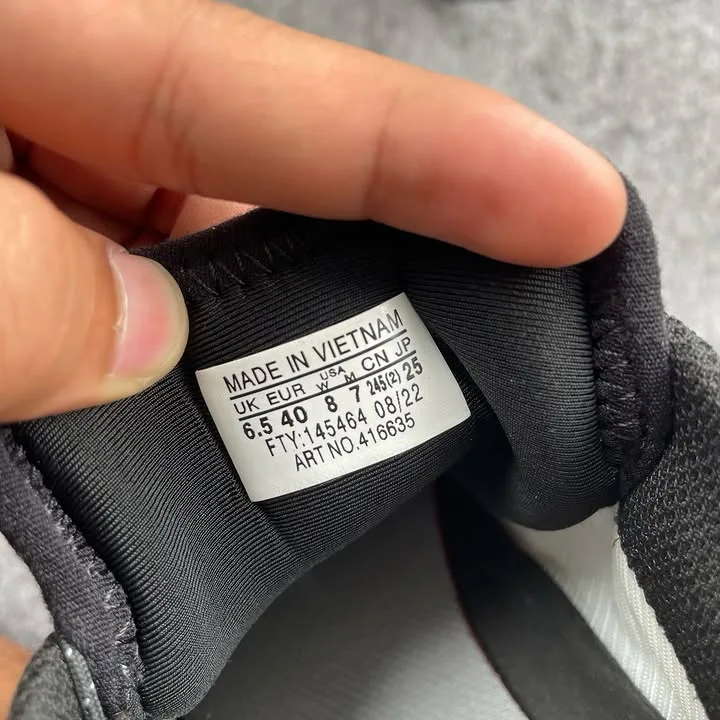Salomon GORE-TEX