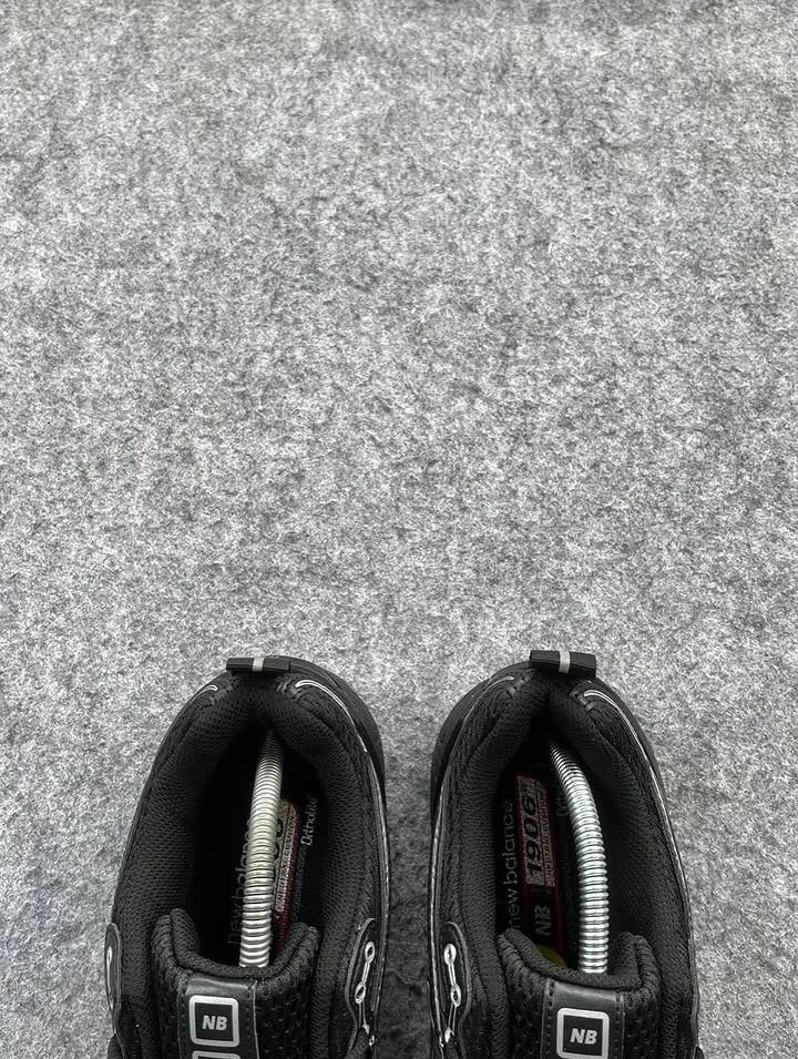 New Blance 1906r Black