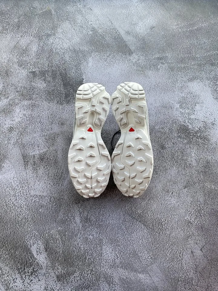 Salomon XT-6 white silver