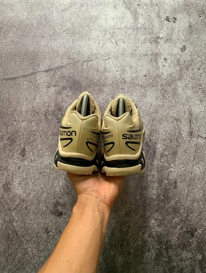 Salomon XT-6 Gore-Tex Safari