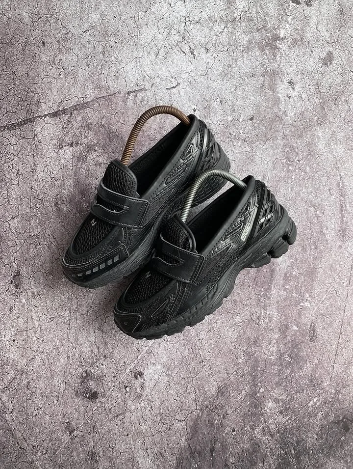 New Balance 1906L Loafer Black