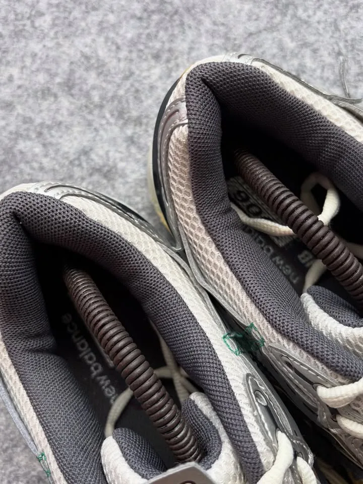 New balance 1906R