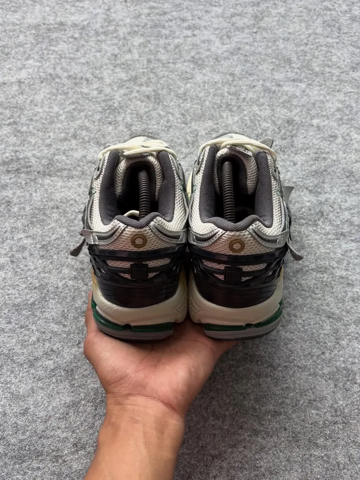 New balance 1906R