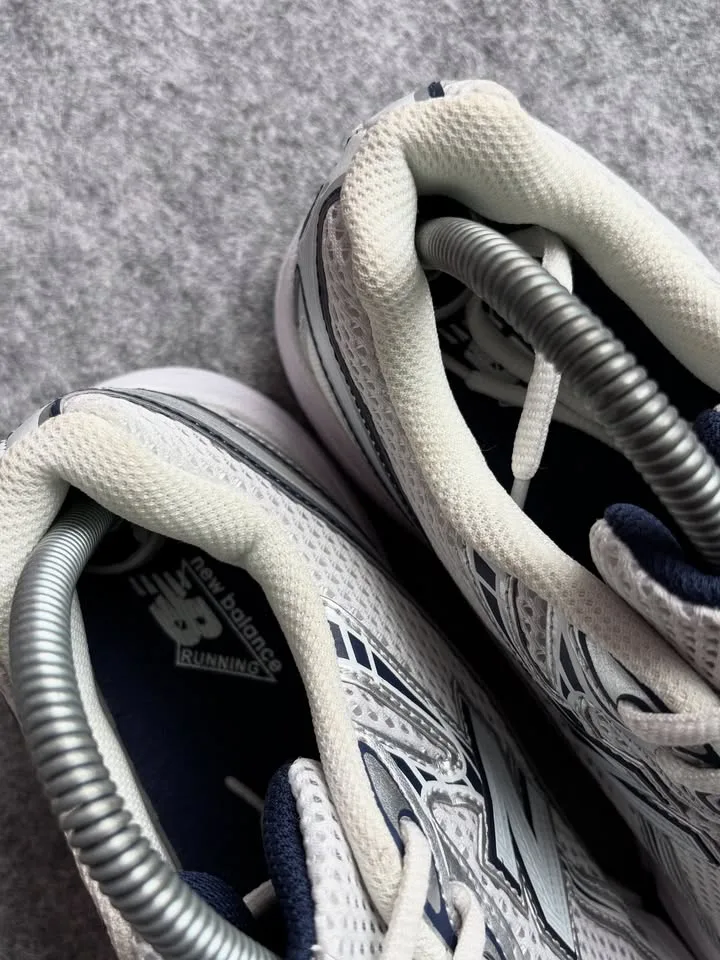 New balance 740
