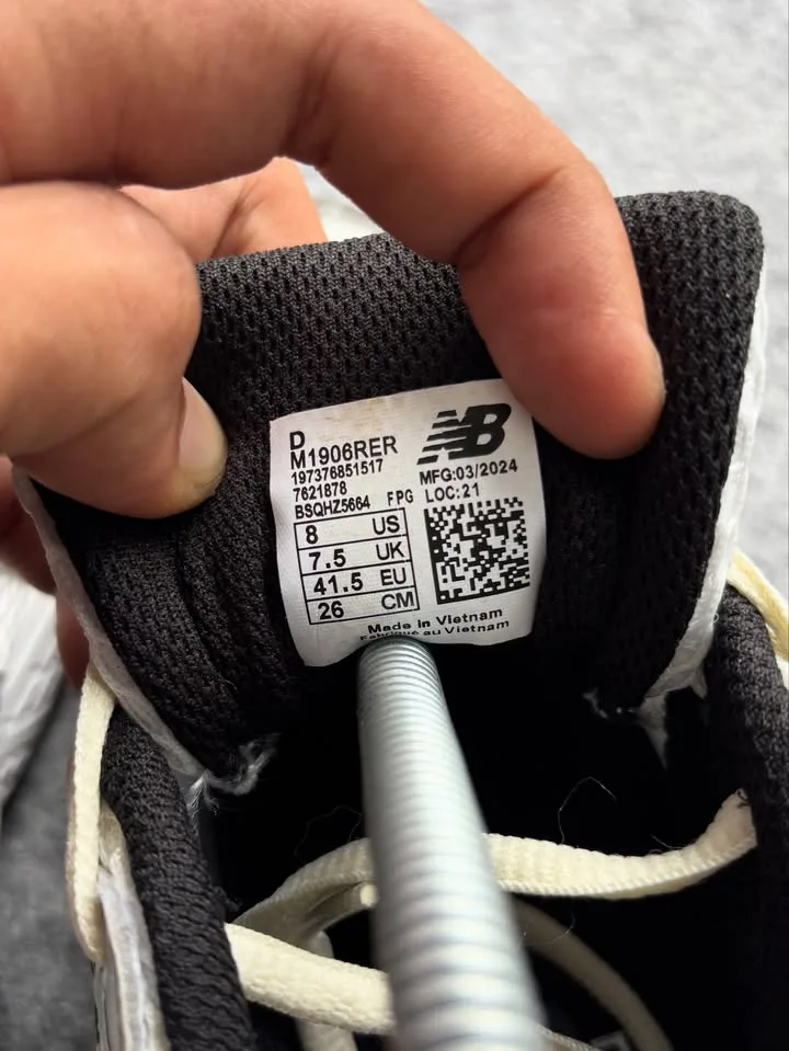 New balance 1906R