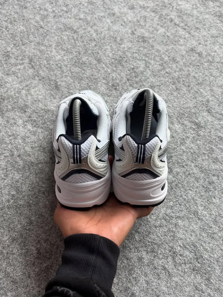 New balance 530