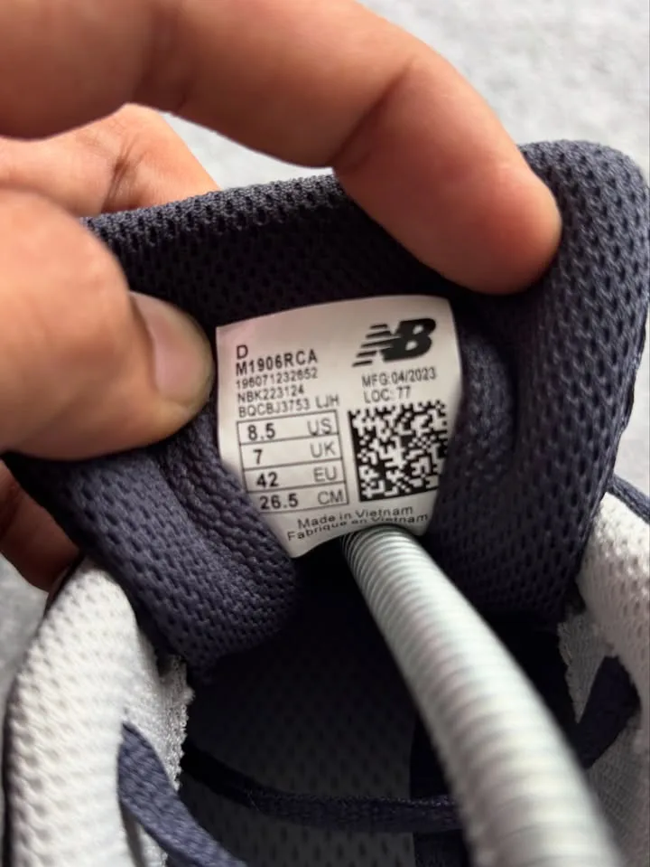 New balance 1906R