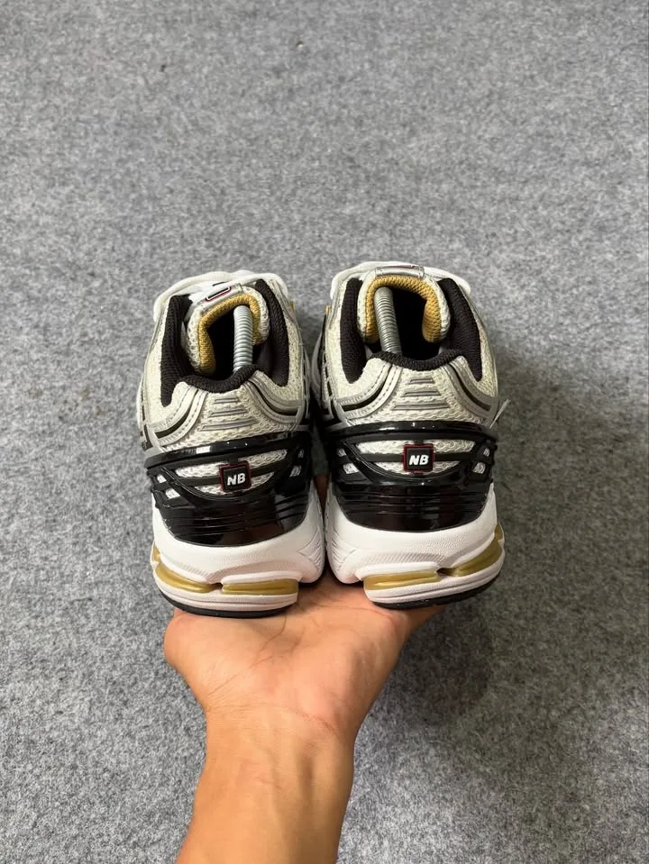 New balance 1906R