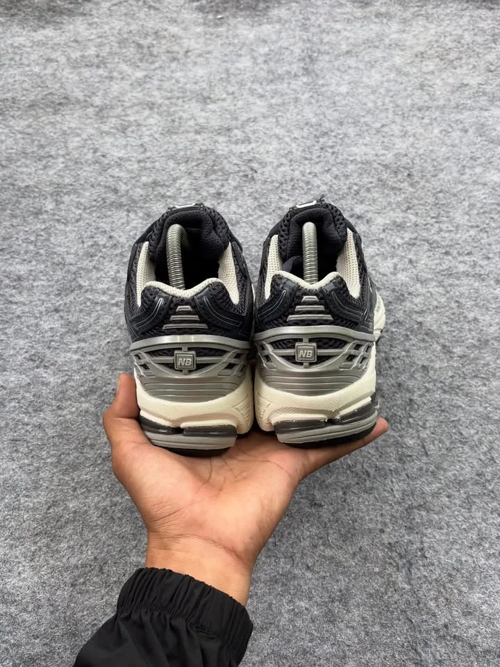 New balance 1906R