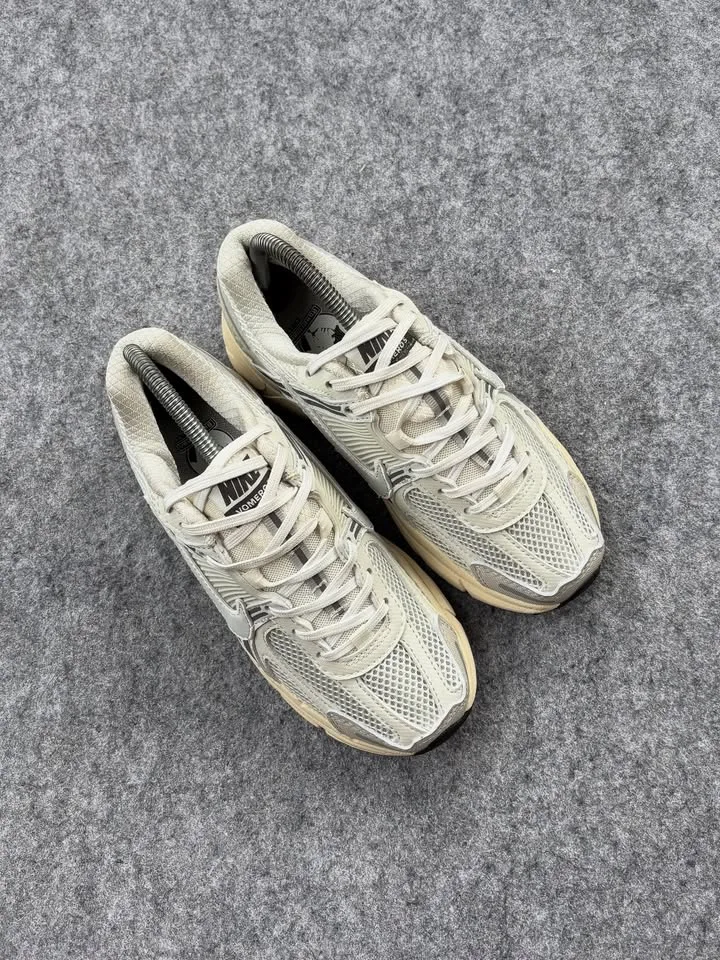 Nike vomero 5