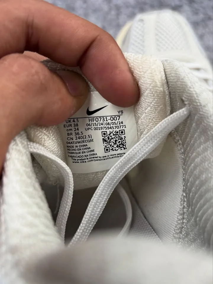 Nike vomero 5