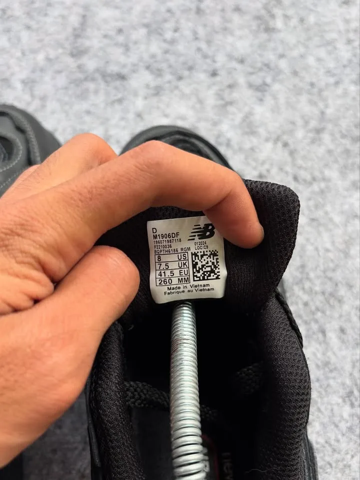 New balance 1906R