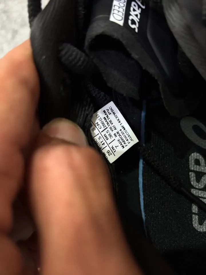 Asics magic speed