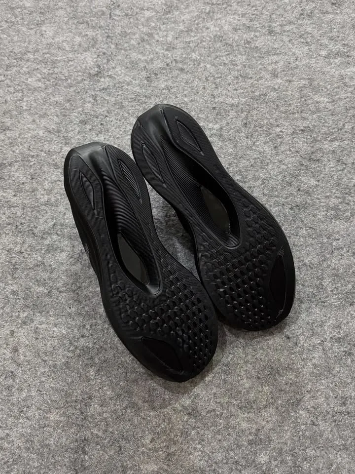 Asics magic speed