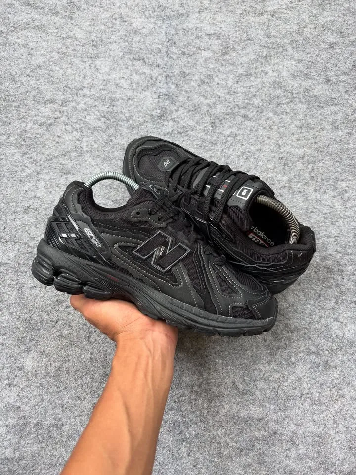 New balance 1906R