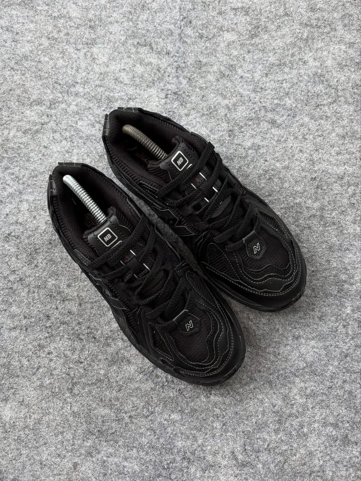 New balance 1906R