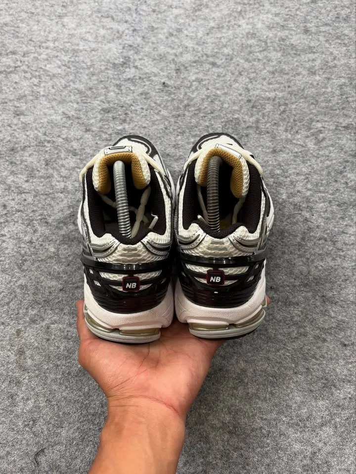 New balance 1906R