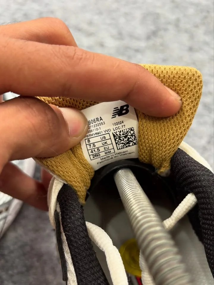 New balance 1906R