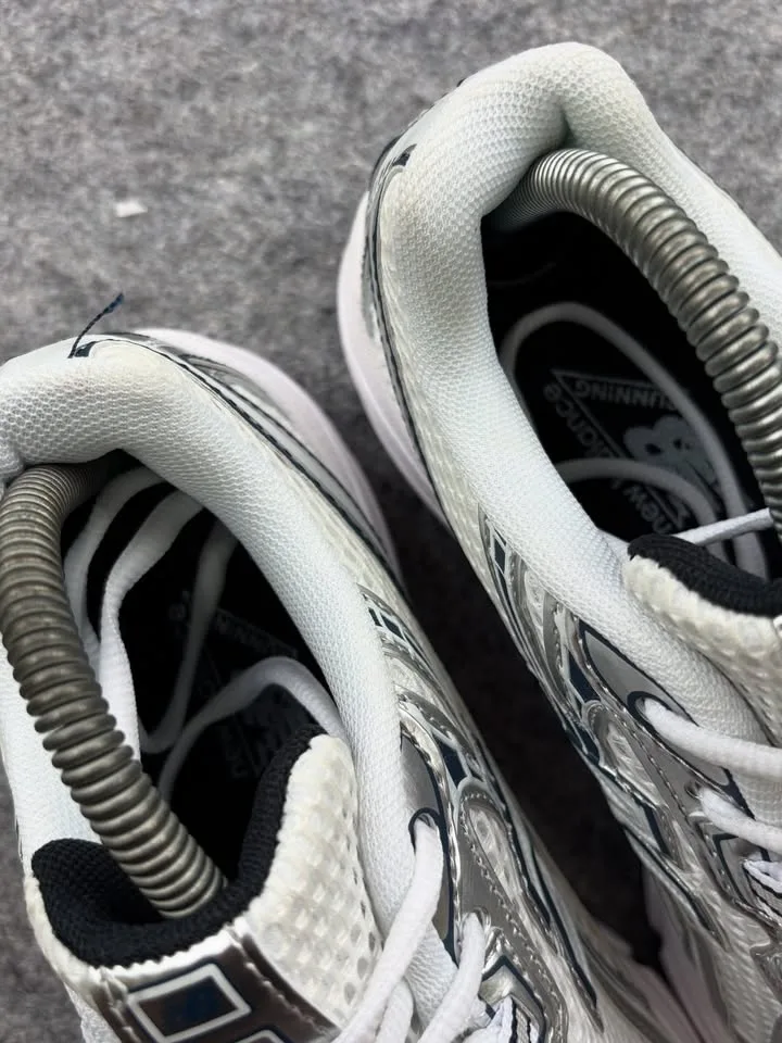 New balance 740