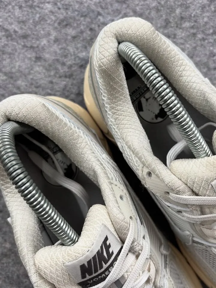 Nike vomero 5