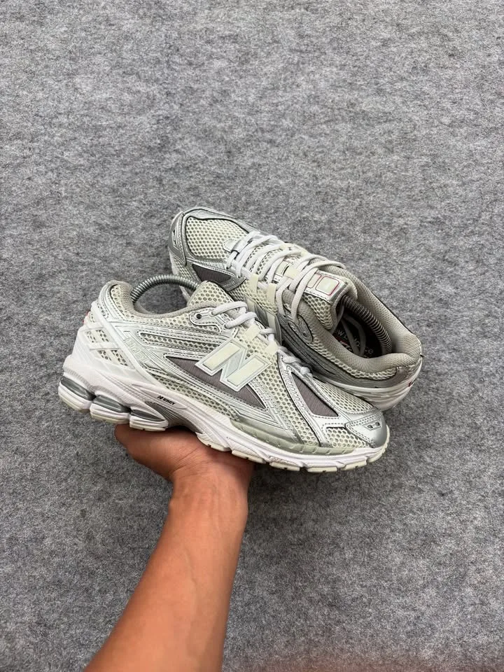 New balance 1906