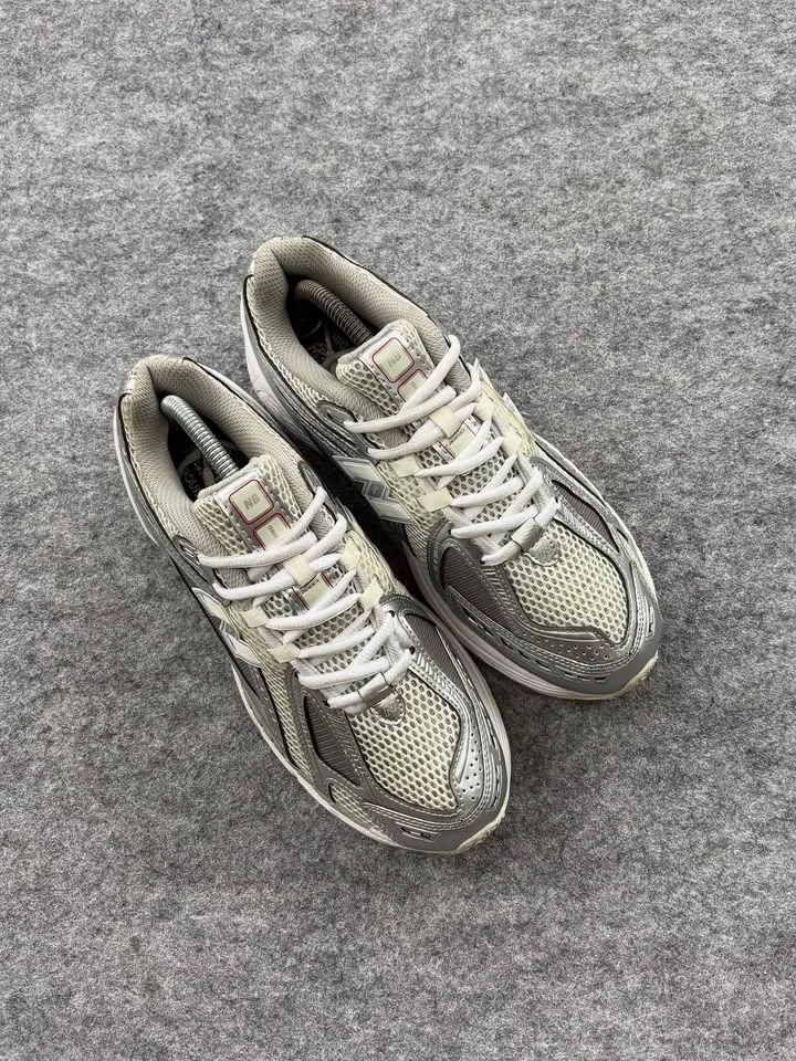 New balance 1906